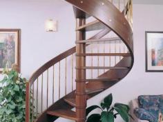 Дизайнер интерьера Людмила Майорова -- Современная лестница для современного дома